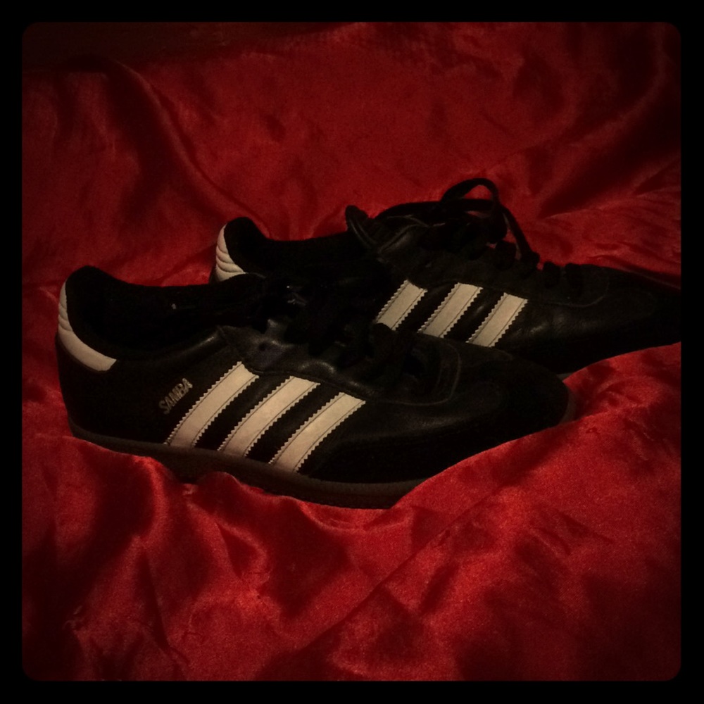 Excellent condition sambas 6.5